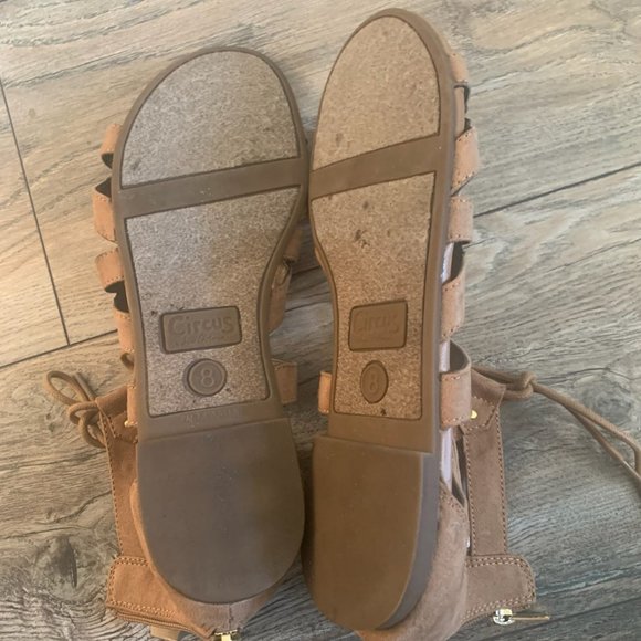 CIRCUS BY SAM EDELMAN TAN FAUX SUEDE ZIP BACK LACE UP GLADIATOR SANDALS 8 - Picture 6 of 7